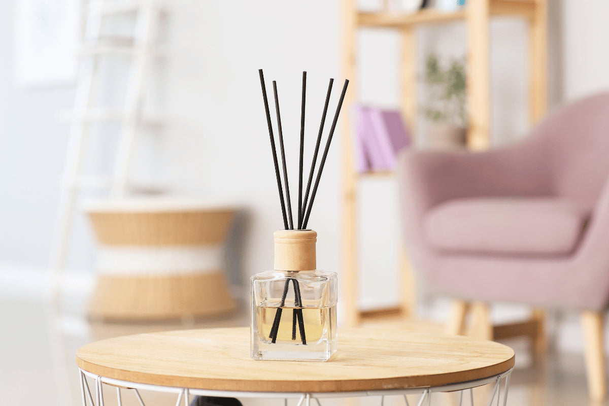 Huile d'Ambiance : Parfumez Votre Intérieur avec Élégance et Sérénité